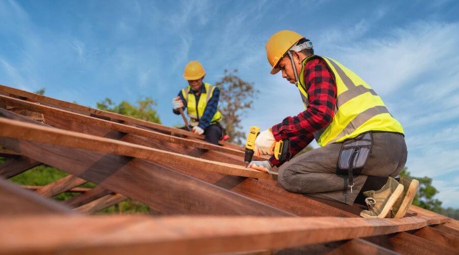 Professional gutter cleaning in Perry, MO
